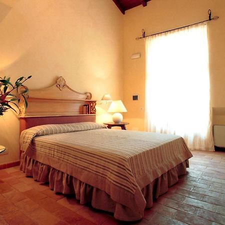 Гостевой дом Agriturismo Lecanfore Кастель-ди-Лева Номер фото