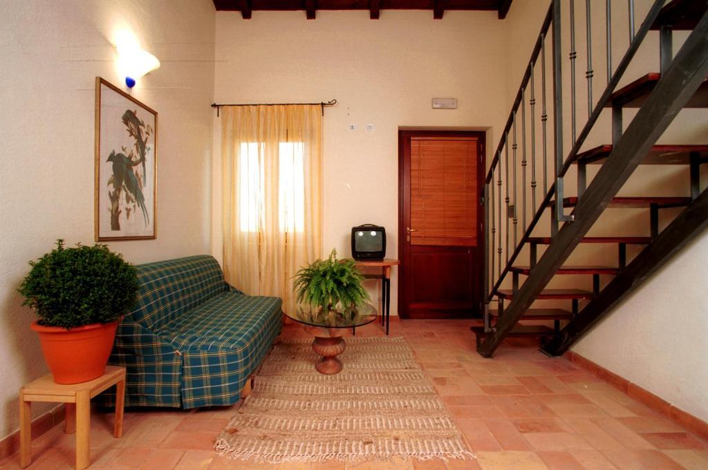 Гостевой дом Agriturismo Lecanfore Кастель-ди-Лева Номер фото